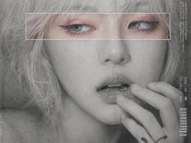 Monochrome Face, Color Window